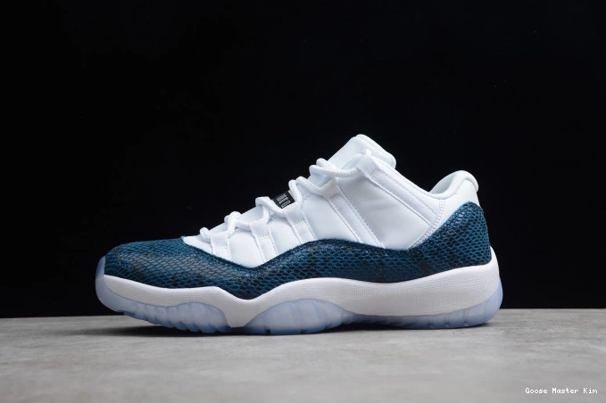 11 Blue Low Jordan Snakeskin CD6846-102 Air Navy 0730